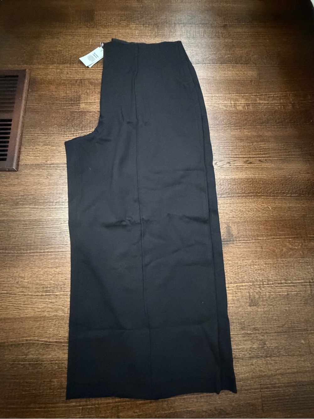 Women’s Spanx Ponte cropped wide leg pant, the perfect collection